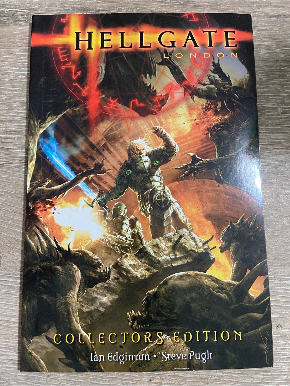 Hellgate: London Collector's Edition Comic - Ian Edginton & Steve Pugh - Rare